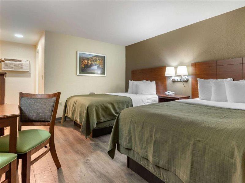 Econo Lodge Cherokee Near River Park Exteriör bild
