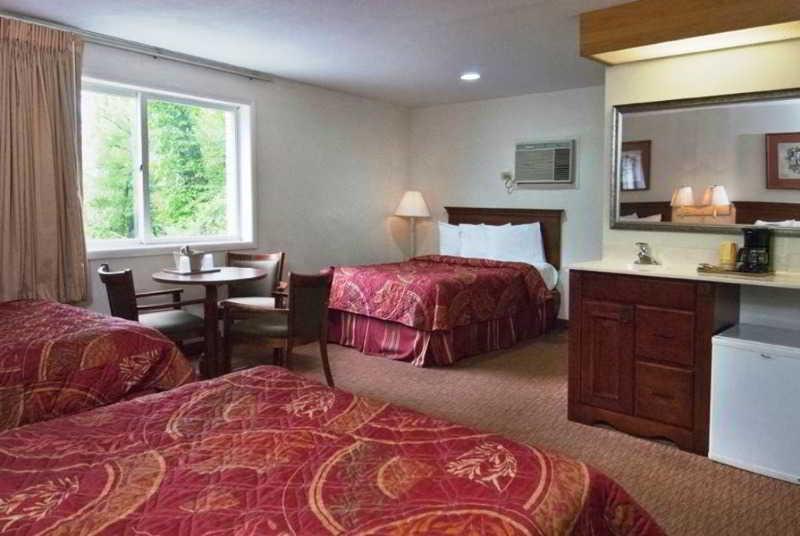 Econo Lodge Cherokee Near River Park Rum bild