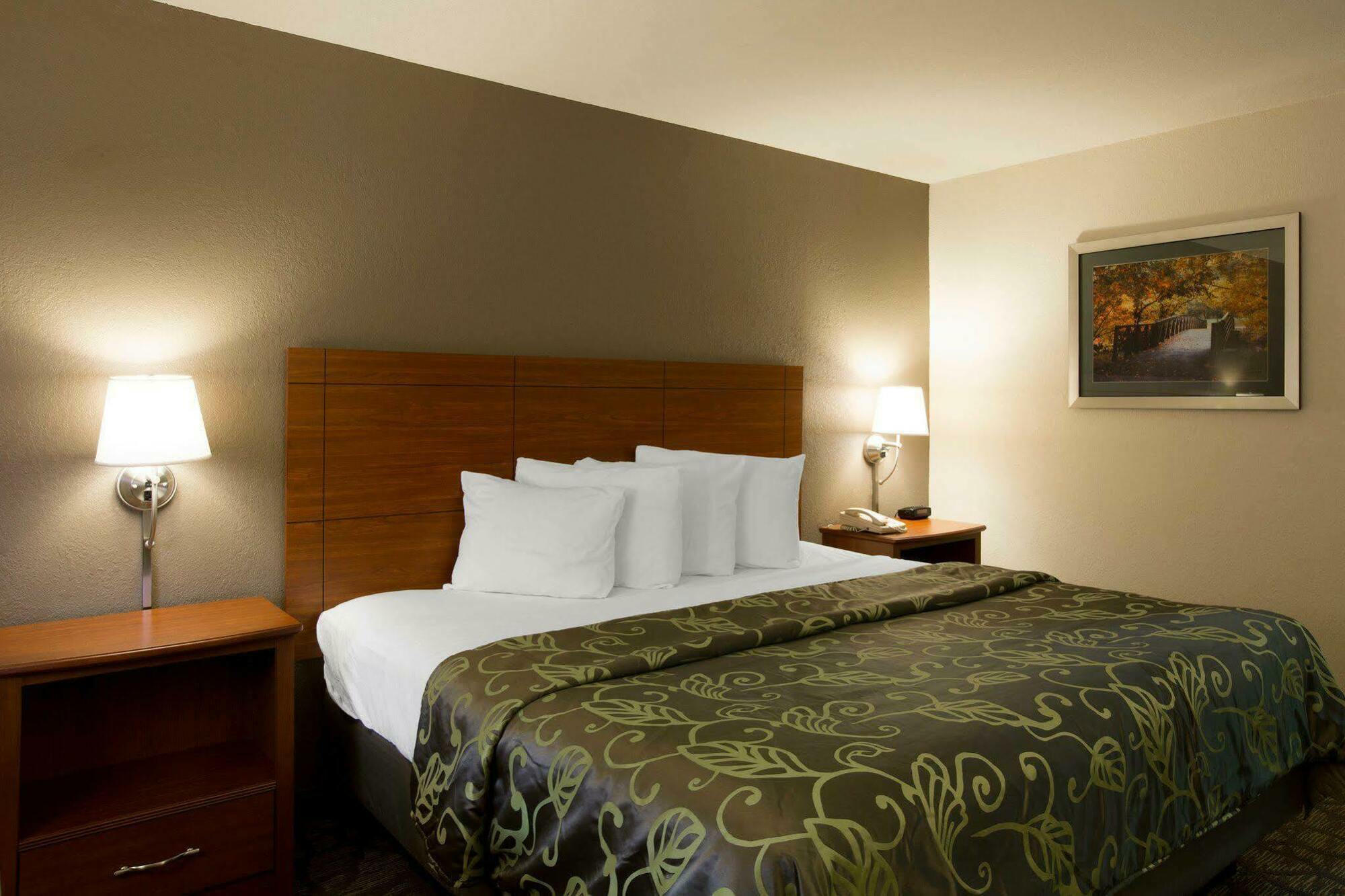 Econo Lodge Cherokee Near River Park Exteriör bild